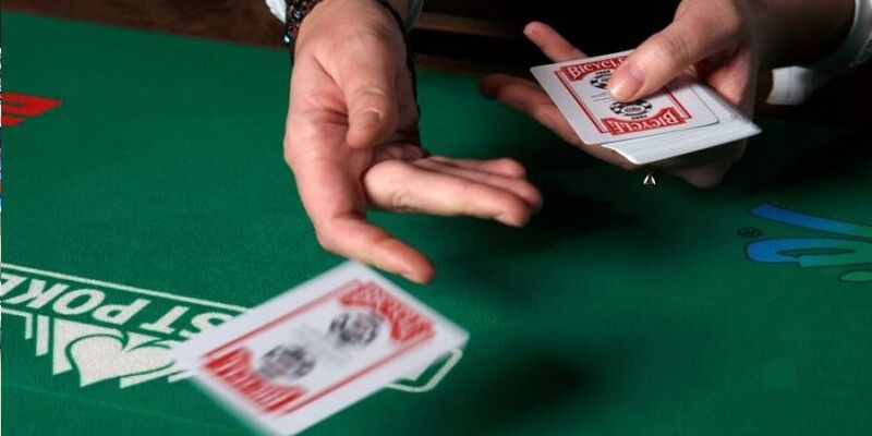 Chia Bài Poker - Siêu Phẩm Số 1 Trong Năm